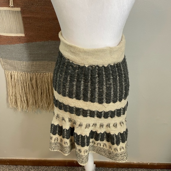 5 for 25 Anthropologie Sparrow Wool Blend Vintage style Flare Knit Skirt XS - Picture 3 of 5
